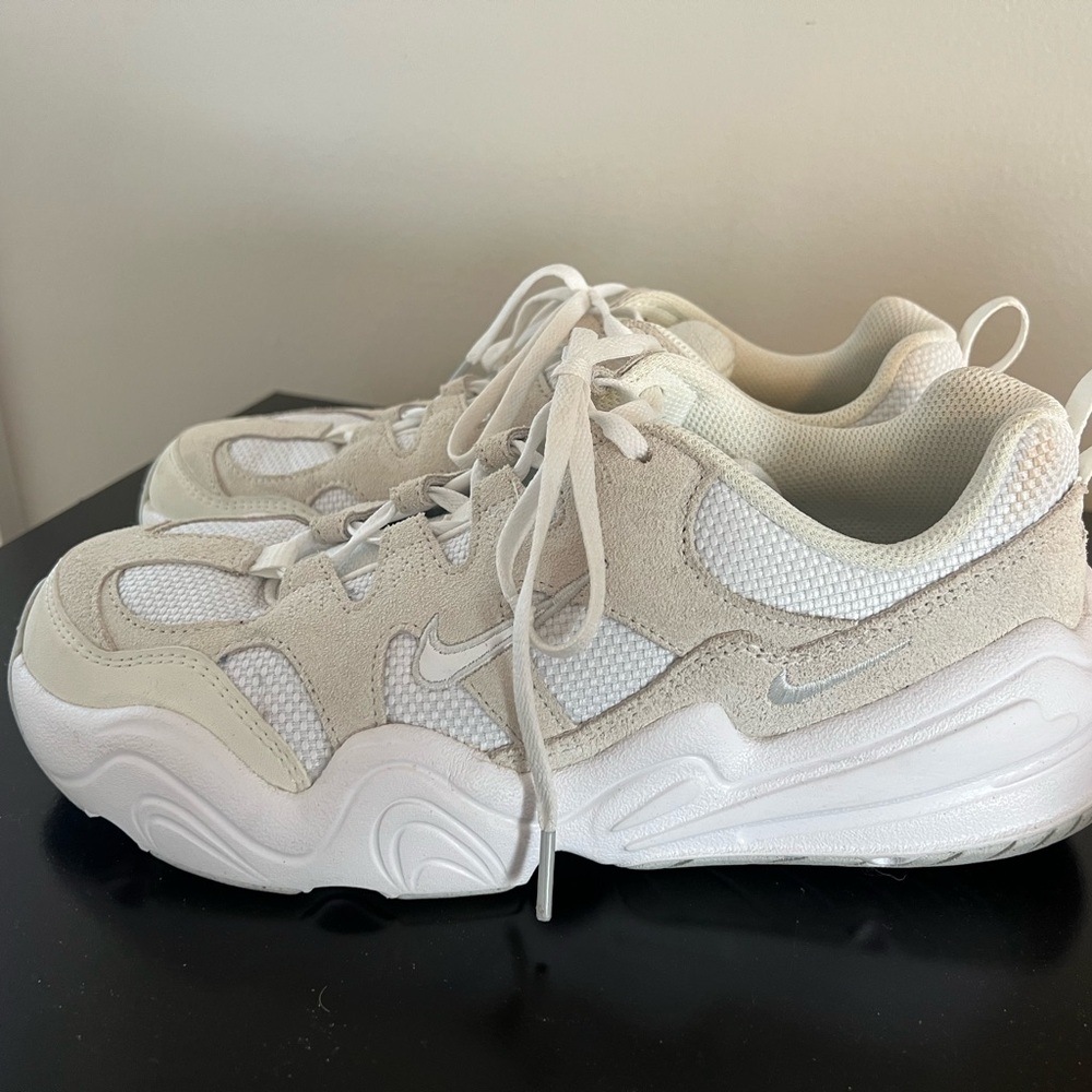 Nike Tech Hera
